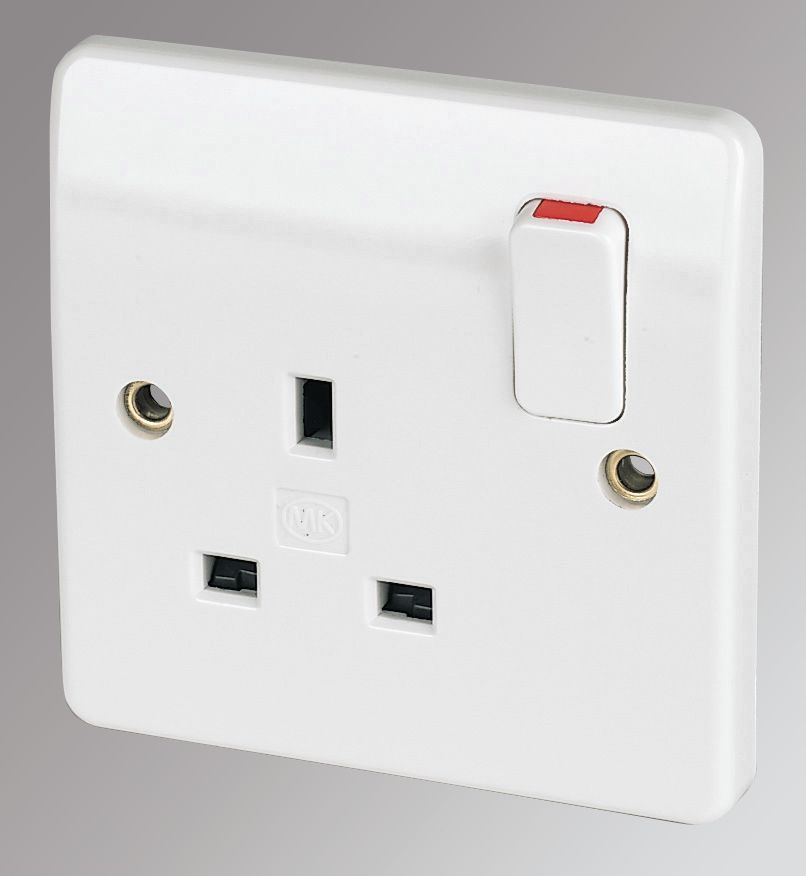 MK 13A 1-Gang DP Switched Plug Socket White | Switches ... wiring a switched outlet receptacle 
