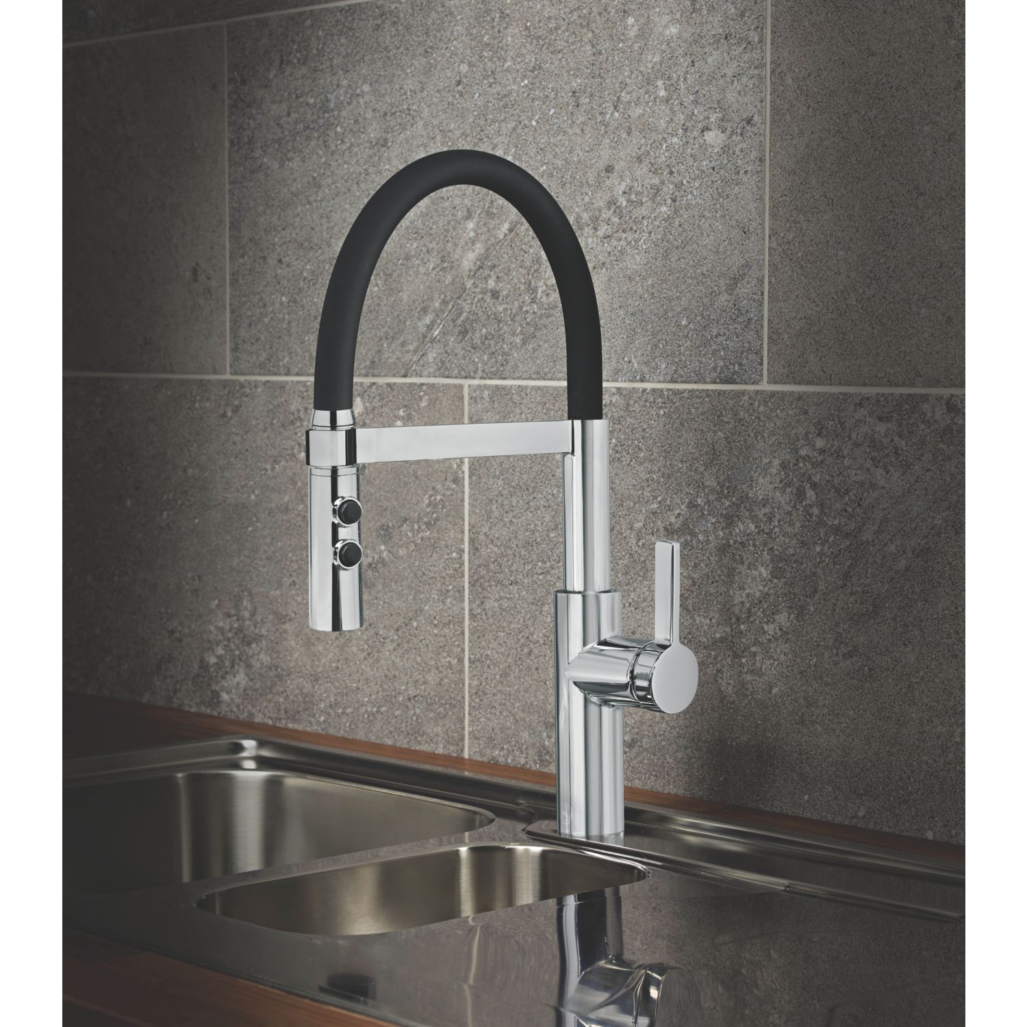 Almeria Pull-Out Spray Mono Mixer Kitchen Tap Chrome (2962P)