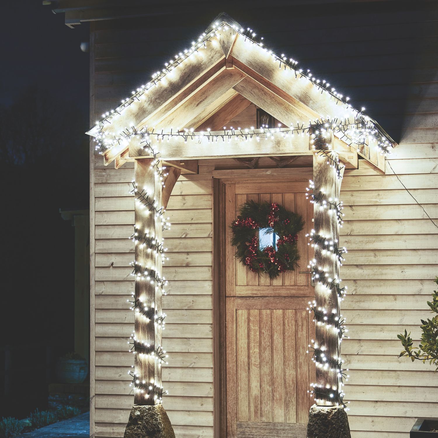 1000 LED Indoor & Outdoor Ice White Cluster Christmas Lights (296CL)