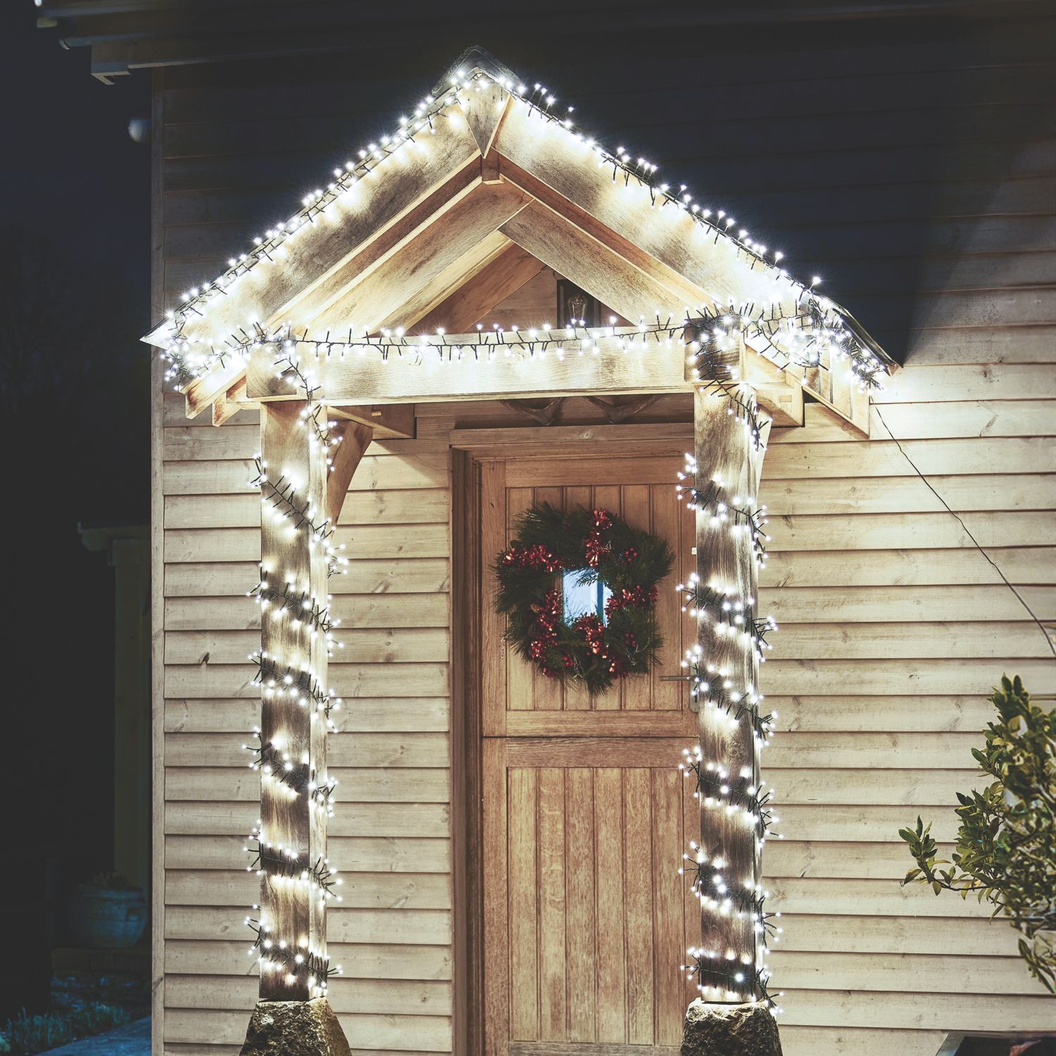 300 LED Indoor & Outdoor Ice White Cluster Christmas Lights (521CL)