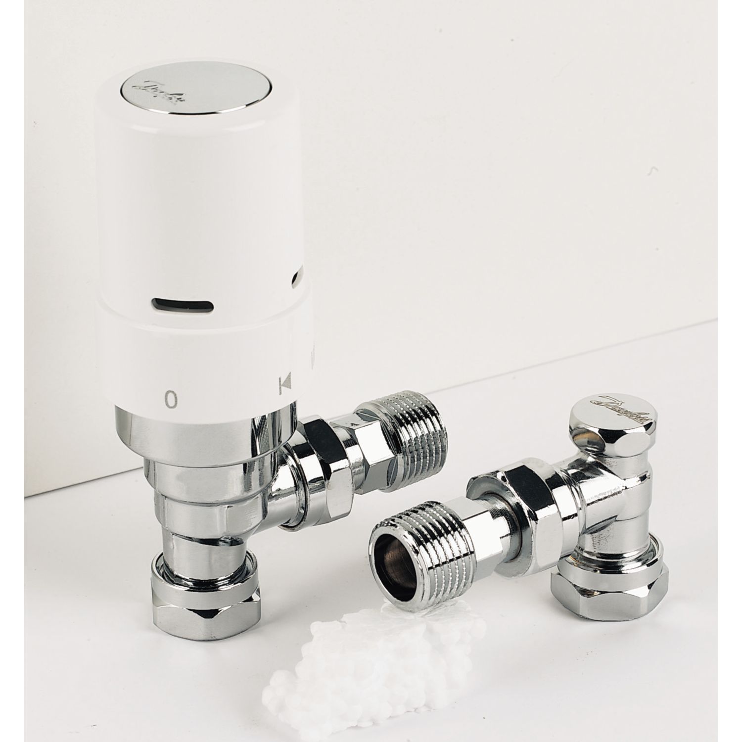 Danfoss RAS-D² 10/15mm x 1/2" White/Chrome Angled & L/S Traditional Thermostatic Radiator Valve & Lockshield (87851)