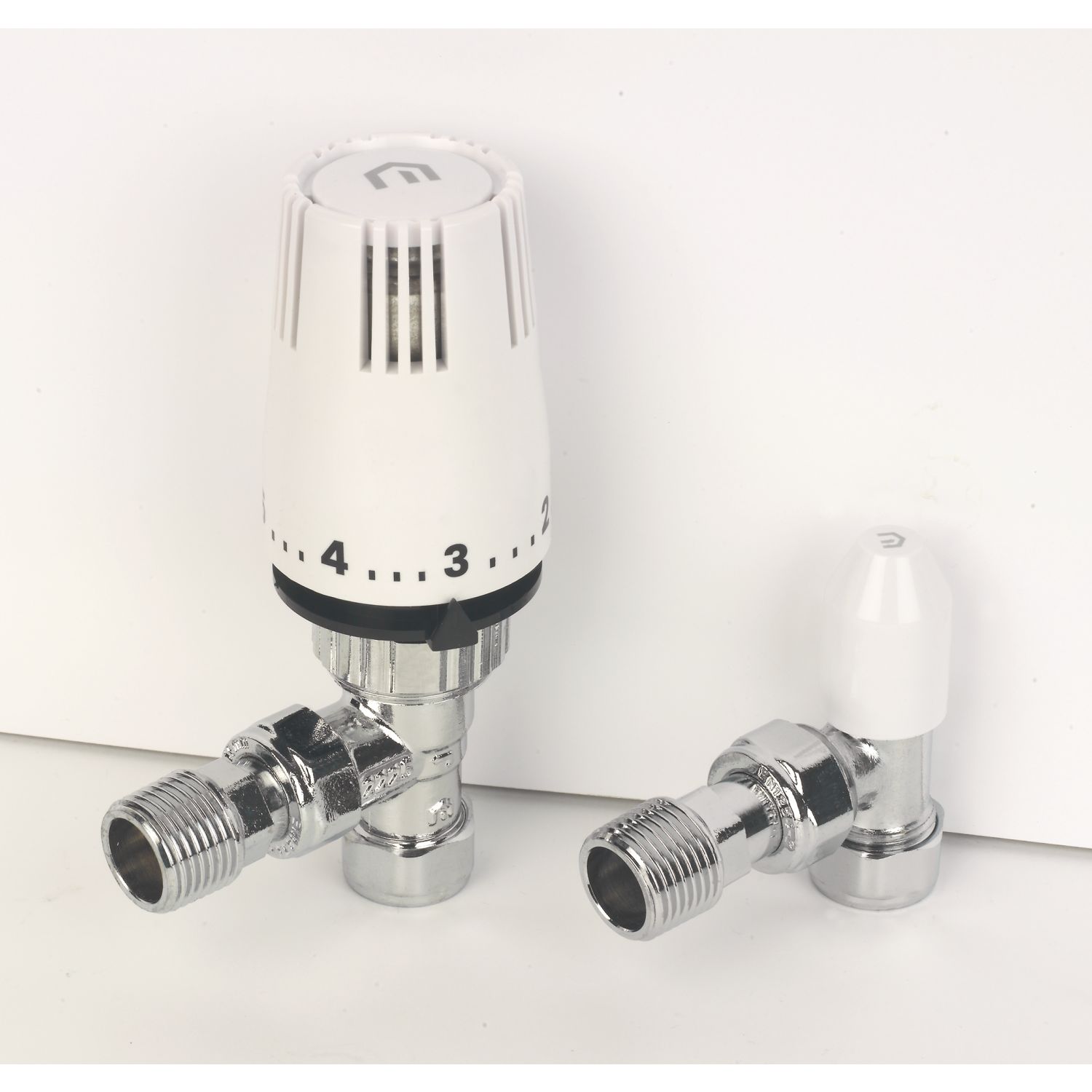 Myson PLUSPAK10AC 10mm x 1/2" Chrome/White Angled Standard Thermostatic Radiator Valve & Lockshield (906PX)