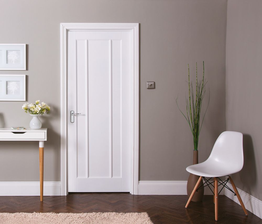Image of Jeld-Wen Worcester Primed White Wooden 3-Panel Internal Door 1981mm x 838mm 