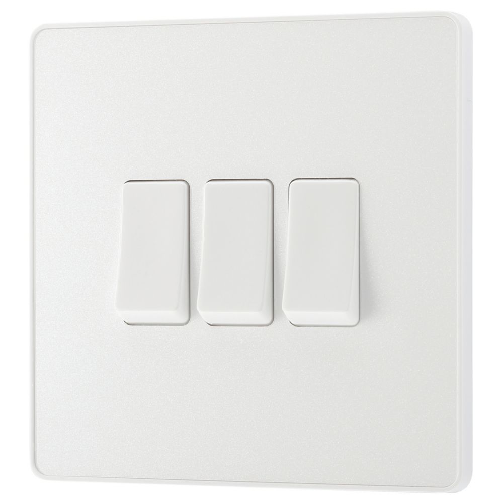 Image of British General Evolve 20 A 16AX 3-Gang 2-Way Light Switch Pearlescent White with White Inserts 