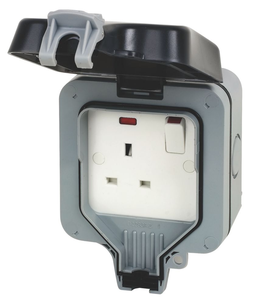 Image of British General IP66 13A 1-Gang DP Weatherproof Outdoor Switched Socket 