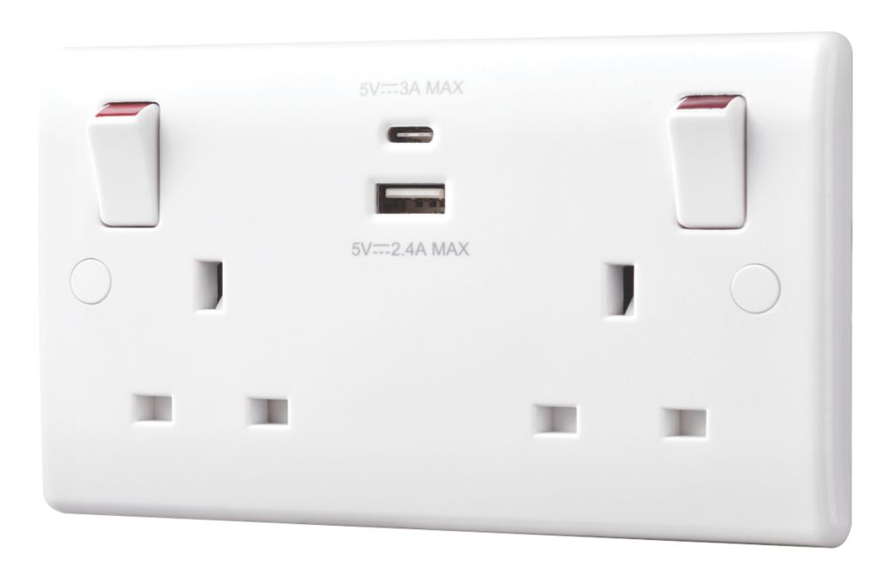 Image of British General 800 Series 13A 2-Gang SP Switched Socket + 4.2A 2-Outlet Type A & C USB Charger White 