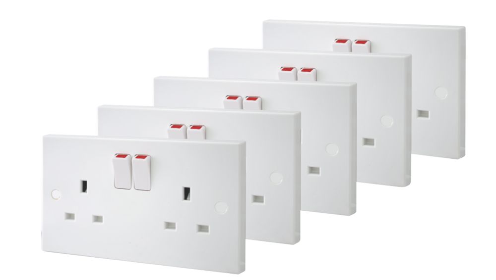 Image of British General 900 Series 13A 2-Gang SP Switched Plug Socket White 5 Pack 