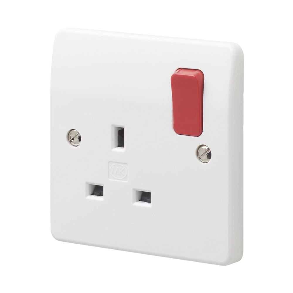 Image of MK Logic Plus 13A 1-Gang DP Switched Plug Socket White 