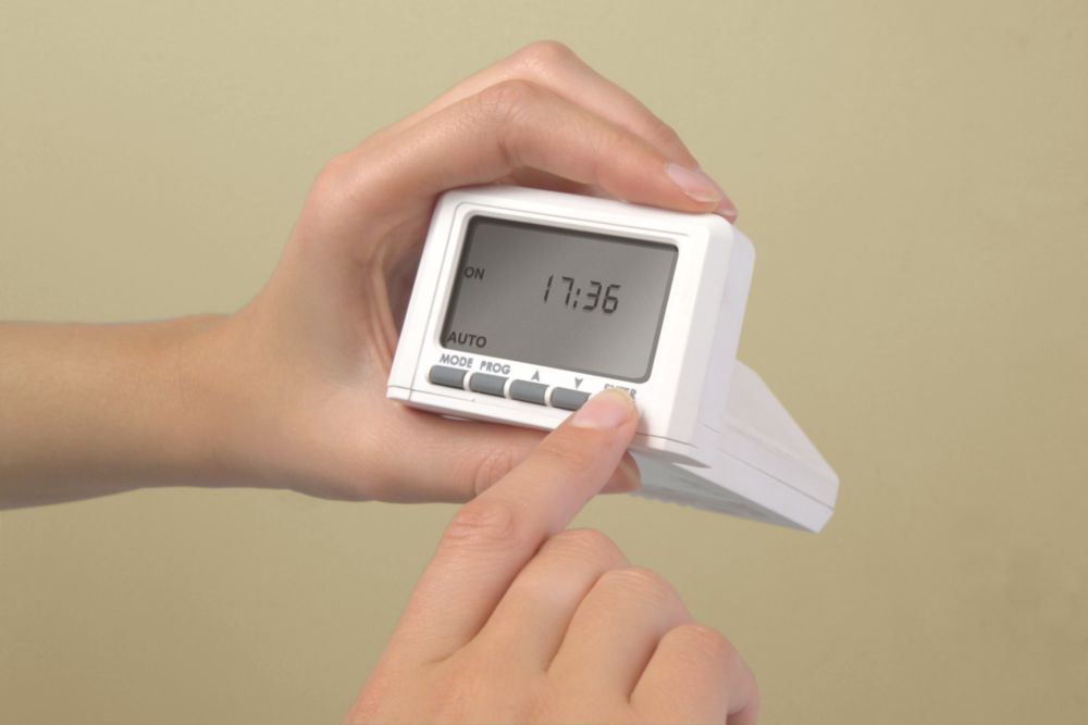 Image of Creda 75770912 Plug-In Timer 230-240 V 