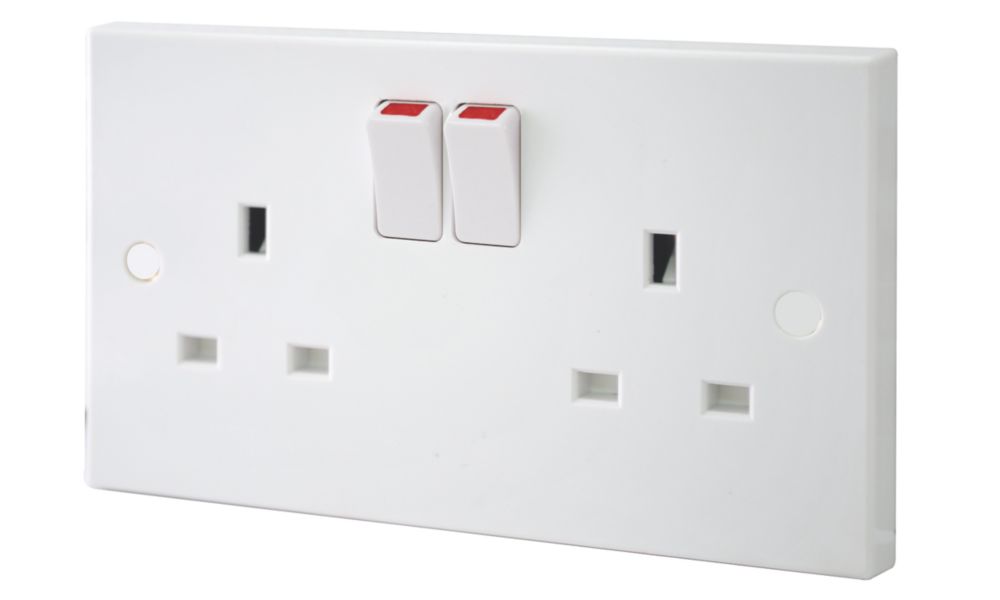 Image of British General 900 Series 13A 2-Gang SP Switched Plug Socket White 