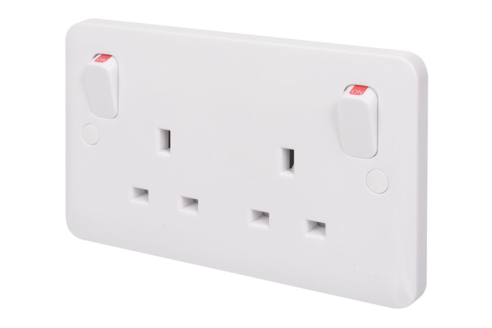 Image of Schneider Electric Lisse 13A 2-Gang DP Switched Plug Socket White 