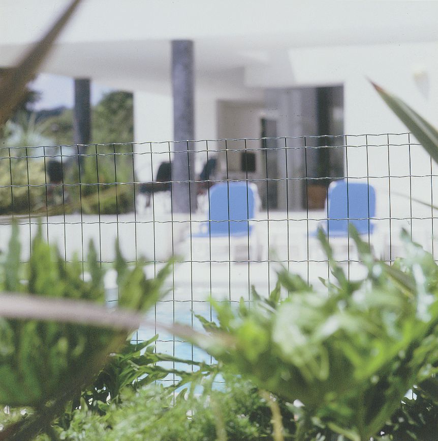 Image of Apollo 50 x 100mm Heavy Duty PVC-Coated Wire Netting 1.2m x 10m 