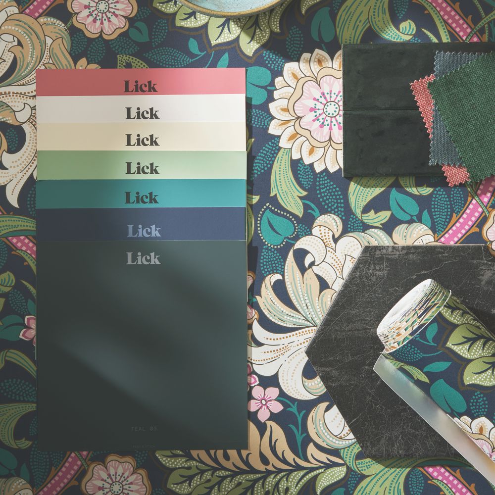 Image of LickPro Green Wildflowers 01 Wallpaper Roll 70cm x 10m 