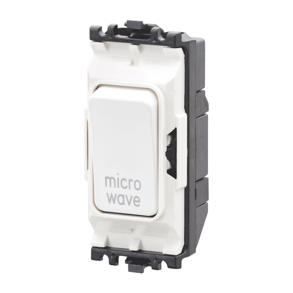 Image of MK 16A 2P+E Surface Outlet 200-250V 