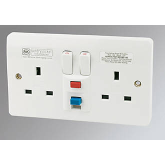 Image of MK Logic Plus 13A 2-Gang DP Switched Active Socket White 