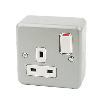 Image of MK Metalclad Plus 13A 1-Gang DP Switched Metal Clad Plug Socket with White Inserts 