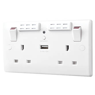 Image of British General 800 Series 13A 2-Gang SP Switched Wi-Fi Extender Socket + 2.1A 1-Outlet Type A USB Charger White 