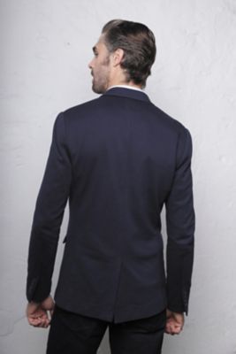 HERREN-BLAZER AUS PIQUÉ-MASCHENWARE<br/><p>Piqué-Maschenware.<br />Das vielseitig einsetzbare Kleidungsstück kann mit einer Stoffhose im City-Stil kombiniert werden, wenn ein klassischer Look gewünscht ist, aber auch mit einer Denimhose, wenn man zwangloser auftreten möchte.</p> NEOBLU MARCEL MEN