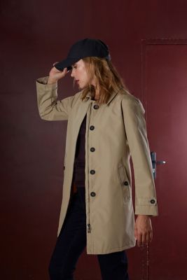 DAMEN-TRENCHCOAT<br/><p>Dieser Trenchcoat ist ein Klassiker der zwanglosen Eleganz. Als bequeme und elegante Neuinterpretation des Regenmantels ist er vielseitig einsetzbar. Er passt zu jedem Outfit und eignet sich für jedes Wetter.</p> NEOBLU ALFRED WOMEN