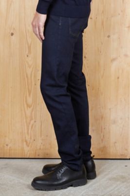 HERREN-STRETCHJEANS STRAIGHT FIT<br/><p>Die unverwechselbare Denimhose in Stretch-Ausführung: Diese 5-Taschen-Jeans mit mittelhohem Bund und geradem Beinverlauf ist ein Klassiker. Sie kann mit dem Blazer NEOBLU MARCEL MEN kombiniert werden, wenn zwanglose Eleganz gewünscht ist, oder mit dem Poloshirt NEOBLU OSCAR MEN, wenn ein sportlicherer Look angesagt ist.</p> NEOBLU GASPARD MEN