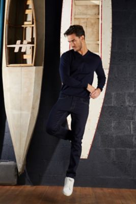 HERREN-STRETCHJEANS STRAIGHT FIT<br/><p>Die unverwechselbare Denimhose in Stretch-Ausführung: Diese 5-Taschen-Jeans mit mittelhohem Bund und geradem Beinverlauf ist ein Klassiker. Sie kann mit dem Blazer NEOBLU MARCEL MEN kombiniert werden, wenn zwanglose Eleganz gewünscht ist, oder mit dem Poloshirt NEOBLU OSCAR MEN, wenn ein sportlicherer Look angesagt ist.</p> NEOBLU GASPARD MEN