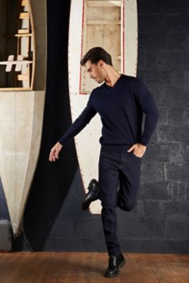 HERREN-STRETCHJEANS STRAIGHT FIT<br/><p>Die unverwechselbare Denimhose in Stretch-Ausführung: Diese 5-Taschen-Jeans mit mittelhohem Bund und geradem Beinverlauf ist ein Klassiker. Sie kann mit dem Blazer NEOBLU MARCEL MEN kombiniert werden, wenn zwanglose Eleganz gewünscht ist, oder mit dem Poloshirt NEOBLU OSCAR MEN, wenn ein sportlicherer Look angesagt ist.</p> NEOBLU GASPARD MEN