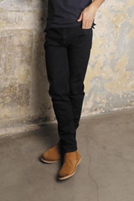 HERREN-STRETCHJEANS STRAIGHT FIT<br/><p>Die unverwechselbare Denimhose in Stretch-Ausführung: Diese 5-Taschen-Jeans mit mittelhohem Bund und geradem Beinverlauf ist ein Klassiker. Sie kann mit dem Blazer NEOBLU MARCEL MEN kombiniert werden, wenn zwanglose Eleganz gewünscht ist, oder mit dem Poloshirt NEOBLU OSCAR MEN, wenn ein sportlicherer Look angesagt ist.</p> NEOBLU GASPARD MEN