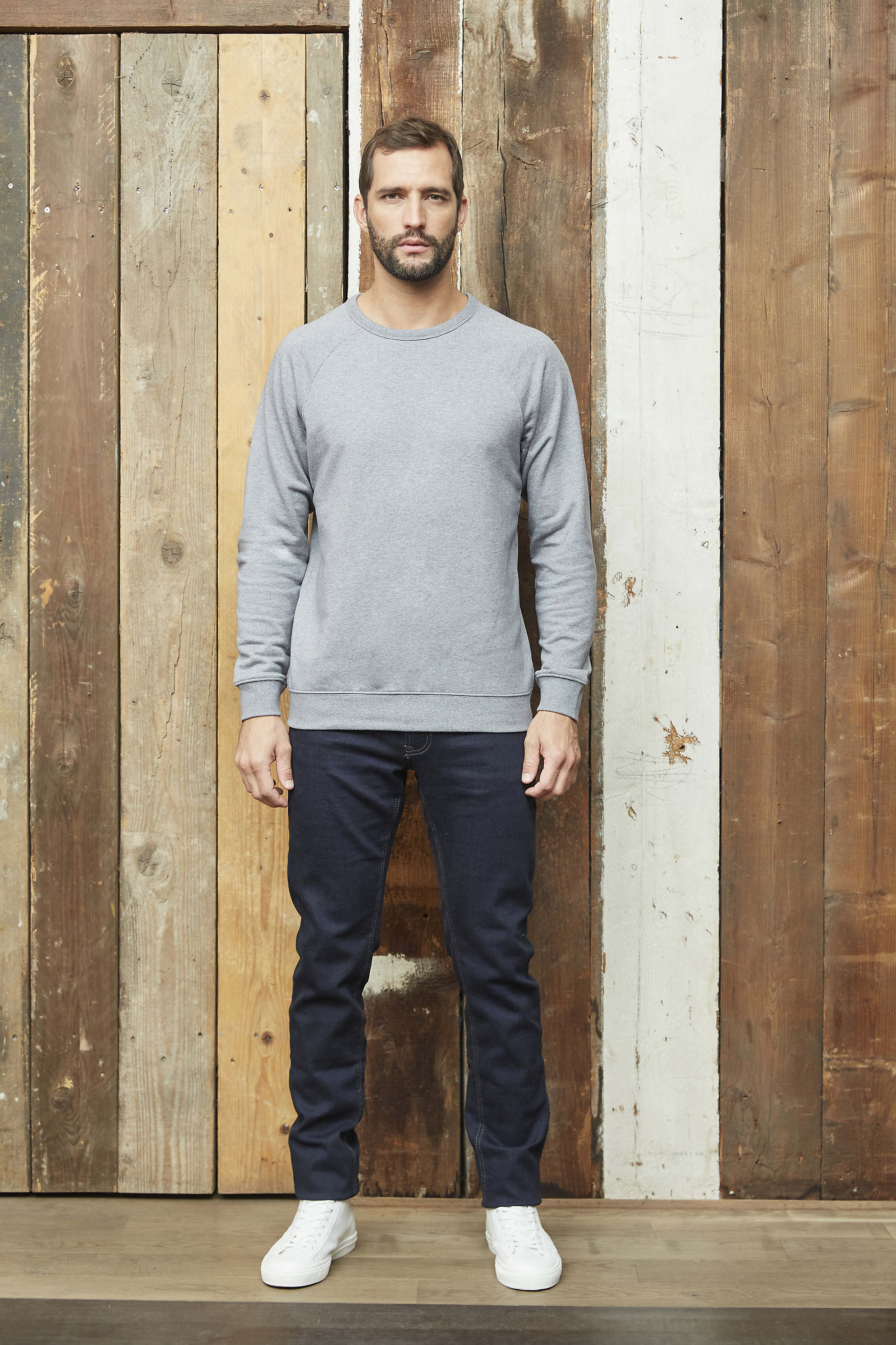 MEN'S FRENCH TERRY ROUND-NECK SWEATSHIRT<p>Comfortable and convenient, this sweatshirt with elegant finishes and premium fabric is suitable both for a casual and a chic style. It fits perfectly and gives you a trendy look.</p> NEOBLU NELSON MEN