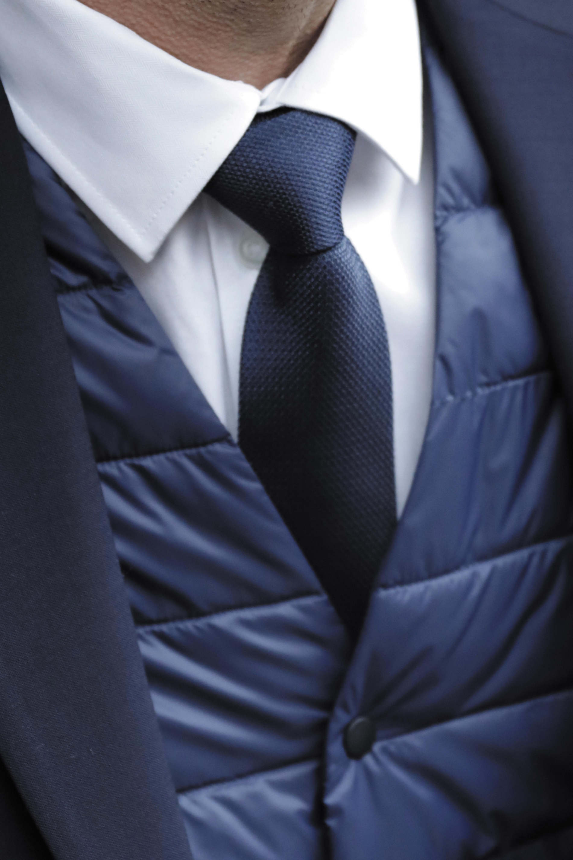 CORBATA DE JACQUARD LISA<br/><p>Ideal para completar un conjunto arreglado, esta corbata de jacquard presenta un estampado chic y elegante.</p> NEOBLU TEODOR