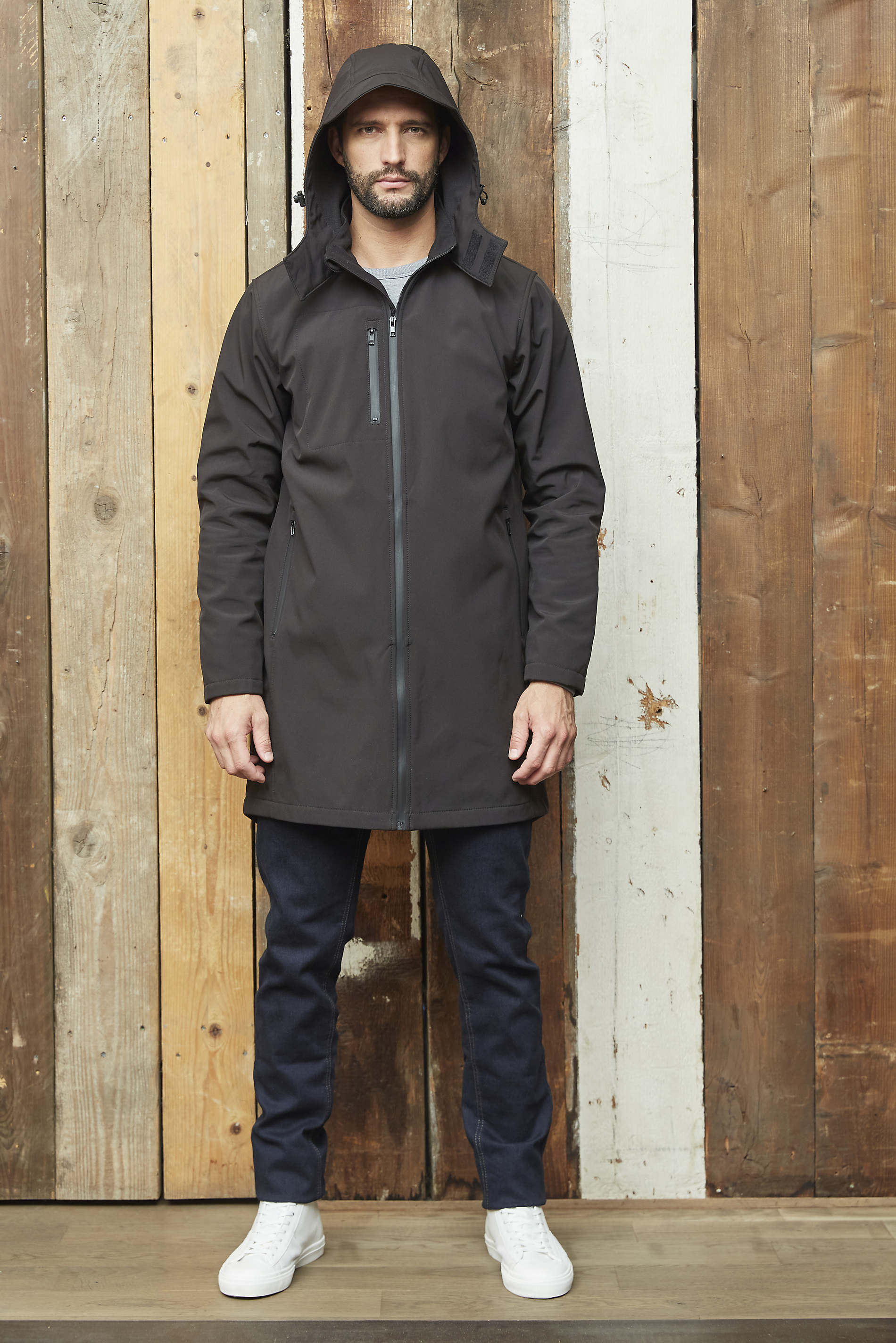MEN’S SOFTSHELL LONG JACKET<br/><p>NEOBLU ACHILLE, a long softshell jacket with a fleece lining, is the perfect ally for people working outdoors: it is warm, waterproof and well designed to keep out the cold and rain. It perfectly combines style and technical features.</p> NEOBLU ACHILLE MEN